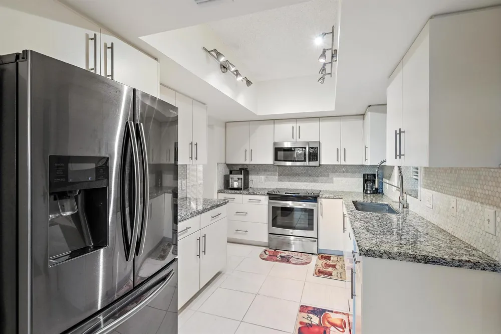 3970 Ocean Drive #6 Singer Island, FL 33404