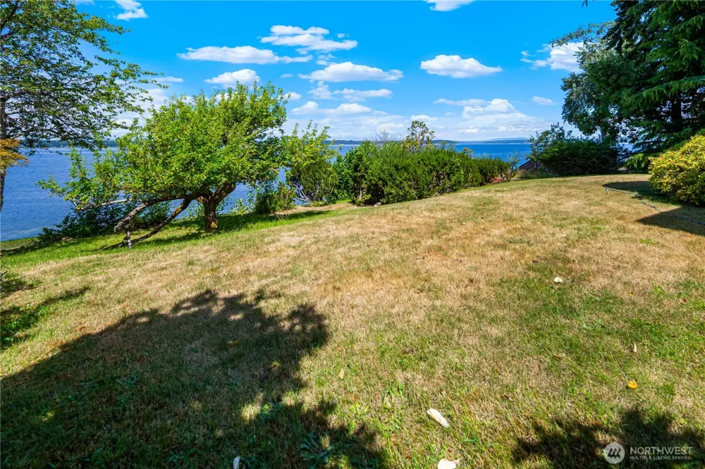 20515 21st Street NW Lakebay, WA 98349