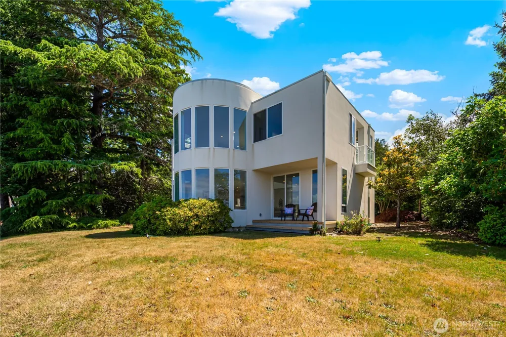 20515 21st Street NW Lakebay, WA 98349