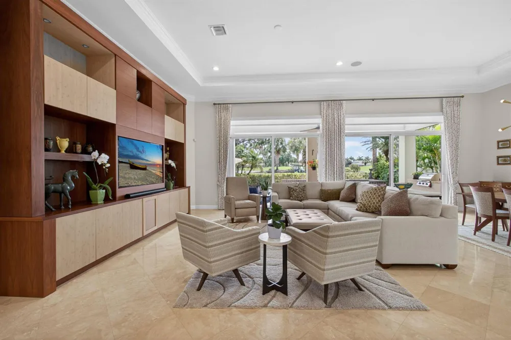 160 Viera Drive Palm Beach Gardens, FL 33418