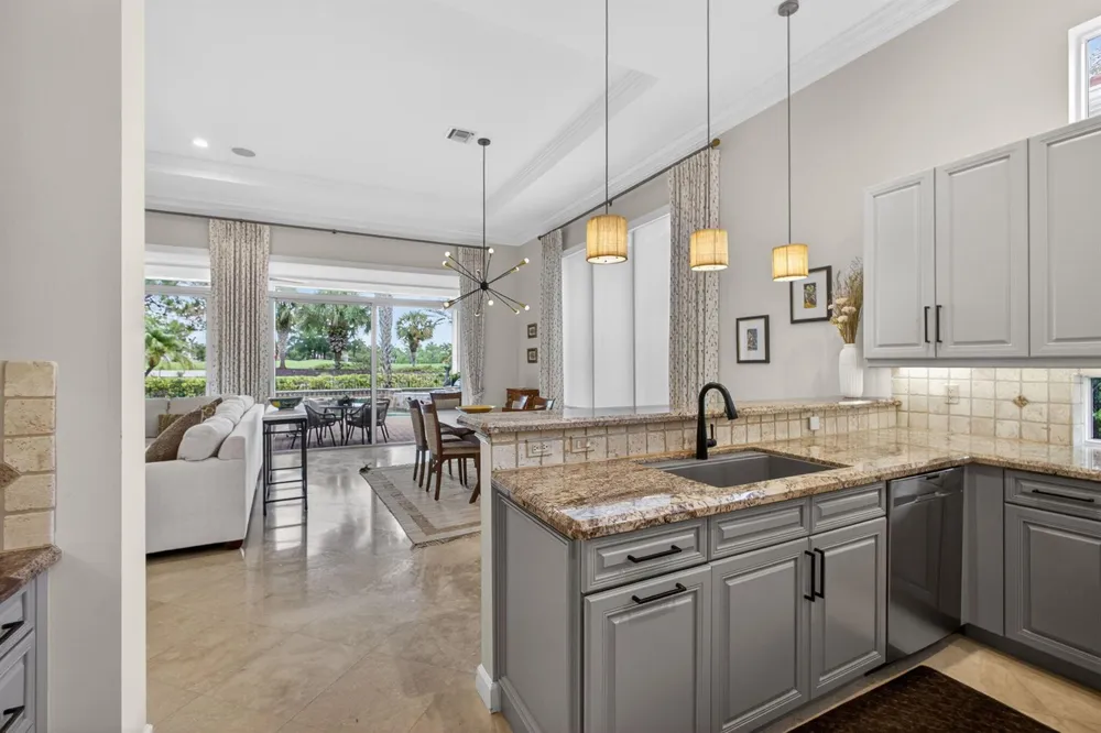 160 Viera Drive Palm Beach Gardens, FL 33418