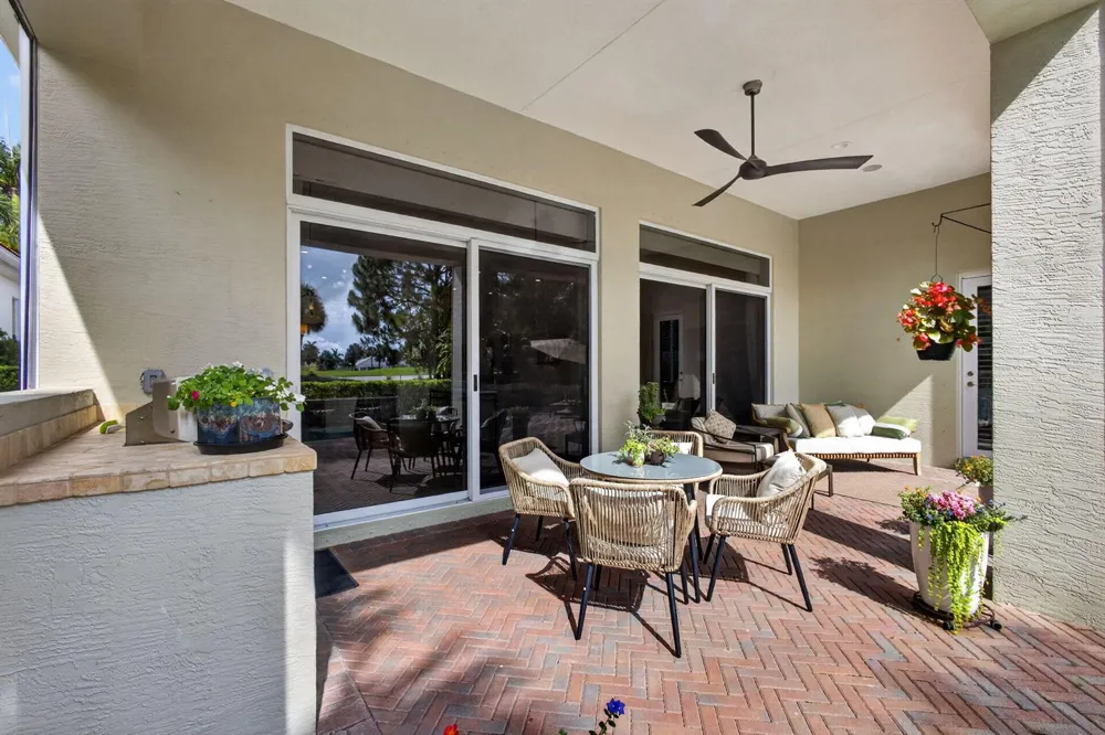 160 Viera Drive Palm Beach Gardens, FL 33418