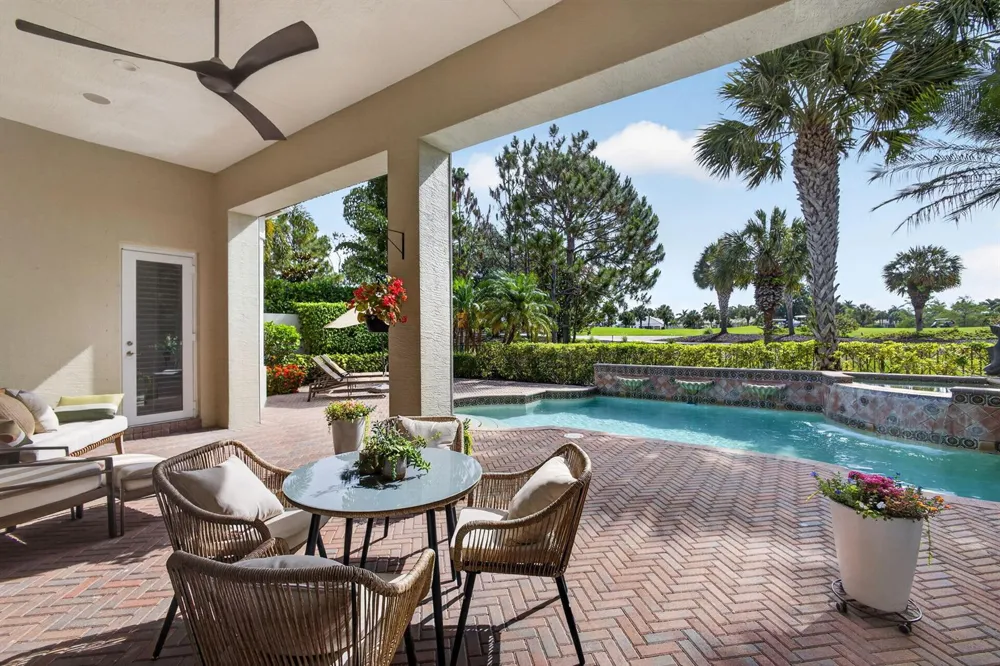 160 Viera Drive Palm Beach Gardens, FL 33418