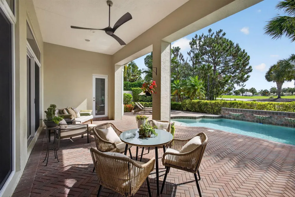 160 Viera Drive Palm Beach Gardens, FL 33418