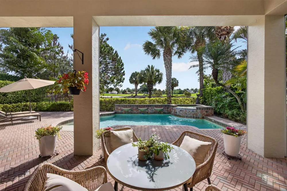 160 Viera Drive Palm Beach Gardens, FL 33418