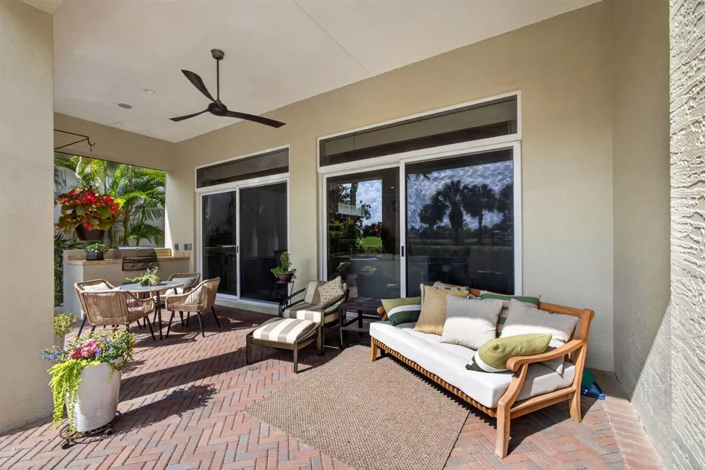 160 Viera Drive Palm Beach Gardens, FL 33418
