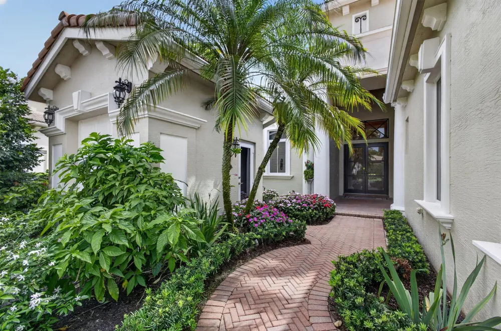 160 Viera Drive Palm Beach Gardens, FL 33418