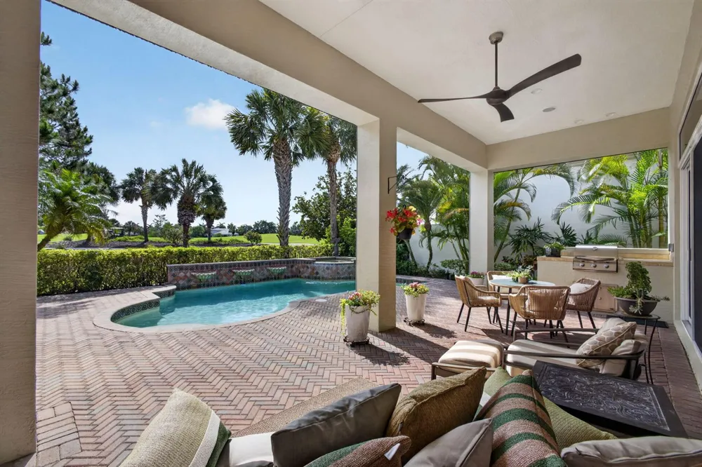 160 Viera Drive Palm Beach Gardens, FL 33418