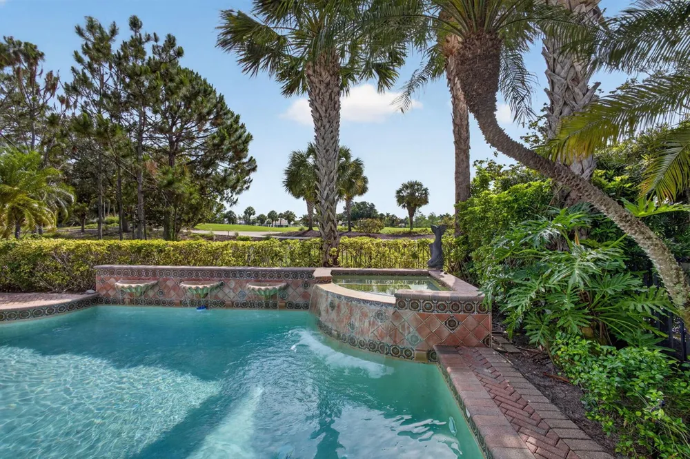 160 Viera Drive Palm Beach Gardens, FL 33418