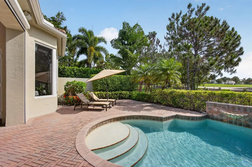 160 Viera Drive Palm Beach Gardens, FL 33418