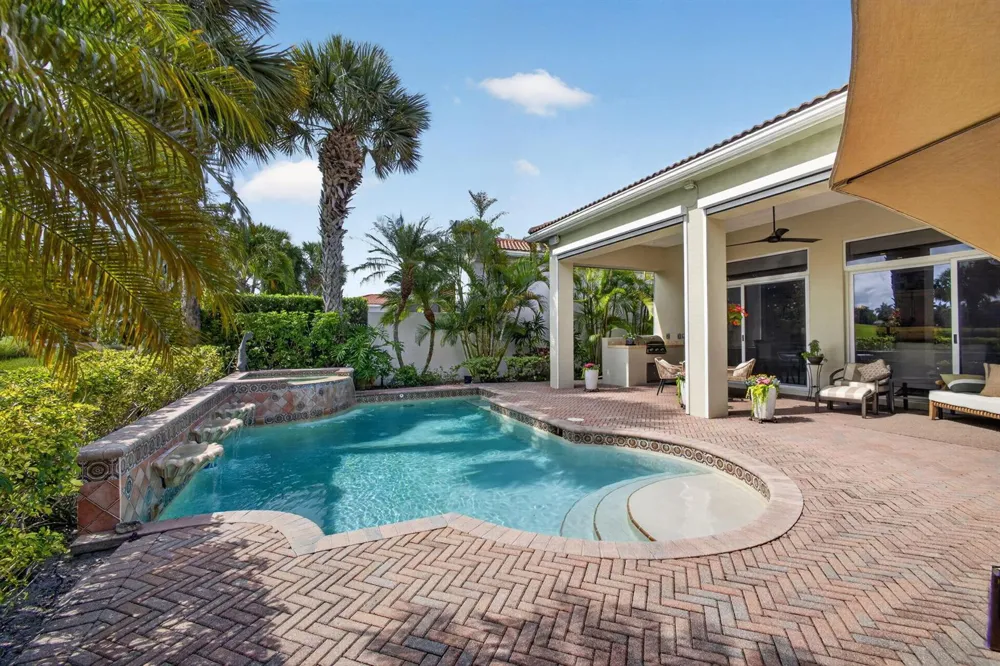 160 Viera Drive Palm Beach Gardens, FL 33418