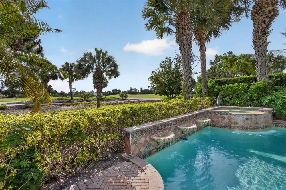 160 Viera Drive Palm Beach Gardens, FL 33418