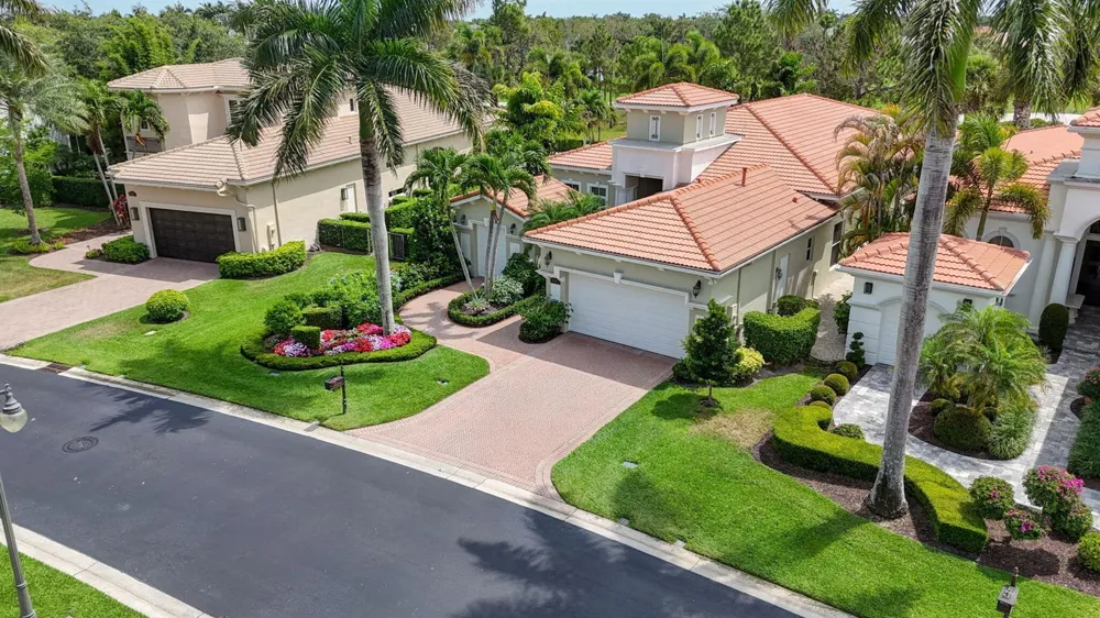 160 Viera Drive Palm Beach Gardens, FL 33418