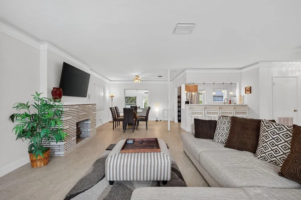 283 Imperial Lane Lauderdale By The Sea, FL 33308