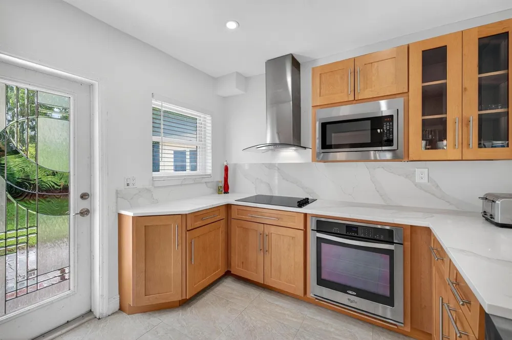 283 Imperial Lane Lauderdale By The Sea, FL 33308