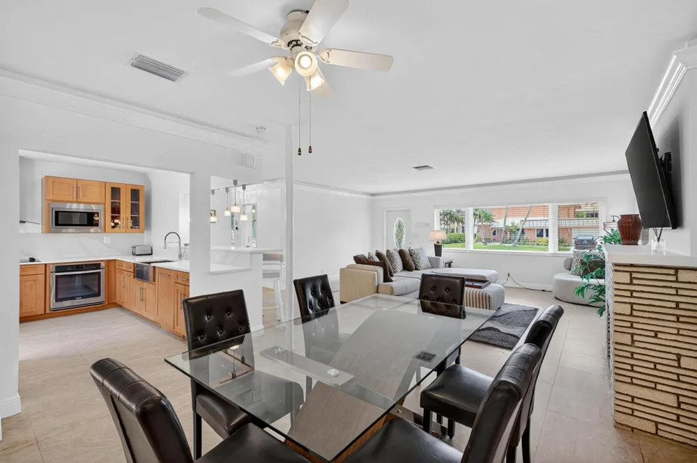 283 Imperial Lane Lauderdale By The Sea, FL 33308
