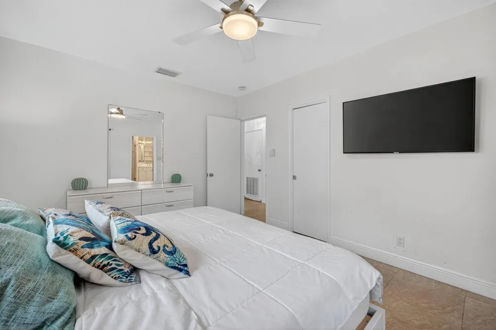 283 Imperial Lane Lauderdale By The Sea, FL 33308