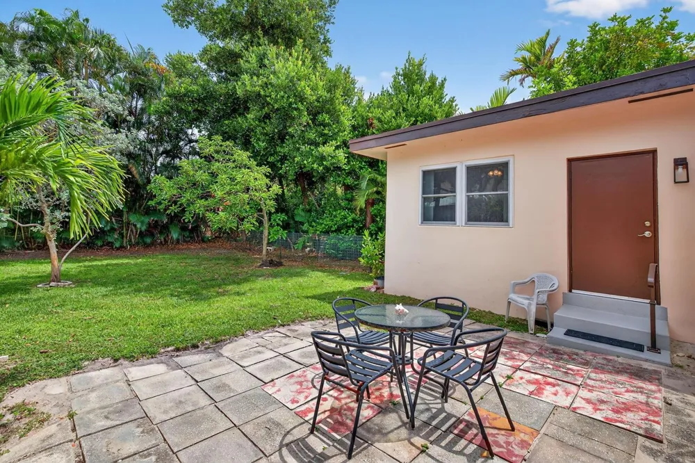 283 Imperial Lane Lauderdale By The Sea, FL 33308