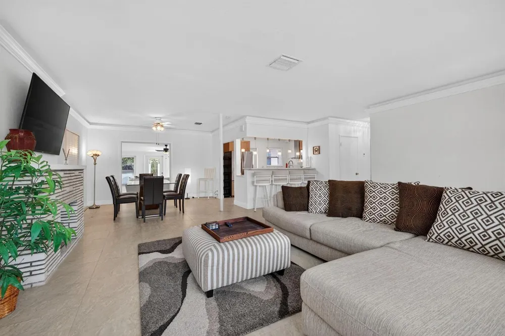 283 Imperial Lane Lauderdale By The Sea, FL 33308