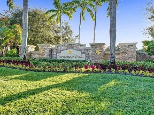 3022 Laurel Ridge Circle Riviera Beach, FL 33404