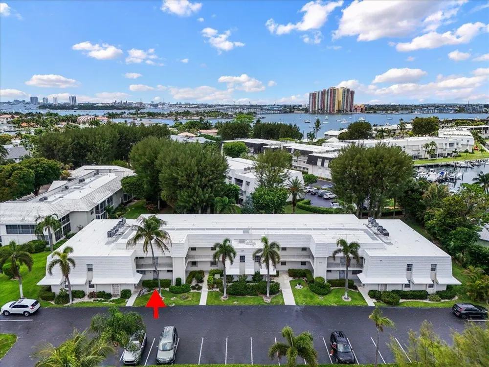 1205 Sandy Lane #145 Singer Island, FL 33404