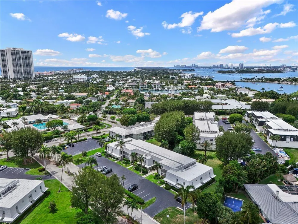 1205 Sandy Lane #145 Singer Island, FL 33404