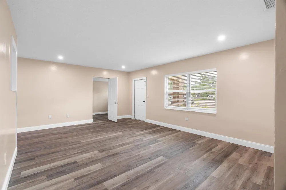 3201 Alice Drive Palm Springs, FL 33461