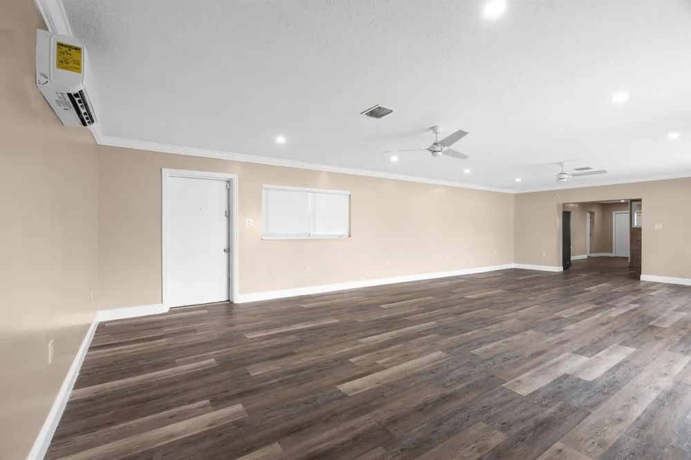 3201 Alice Drive Palm Springs, FL 33461
