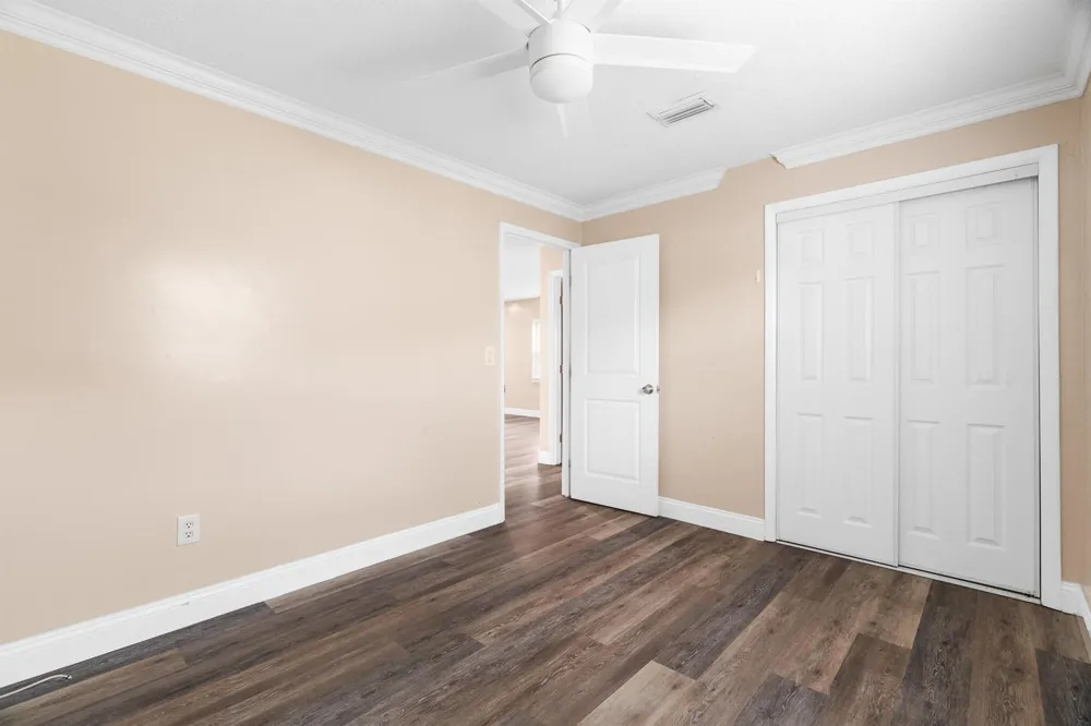 3201 Alice Drive Palm Springs, FL 33461