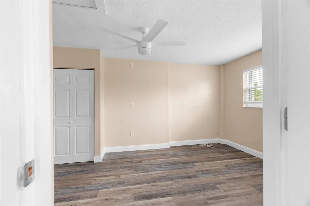 3201 Alice Drive Palm Springs, FL 33461