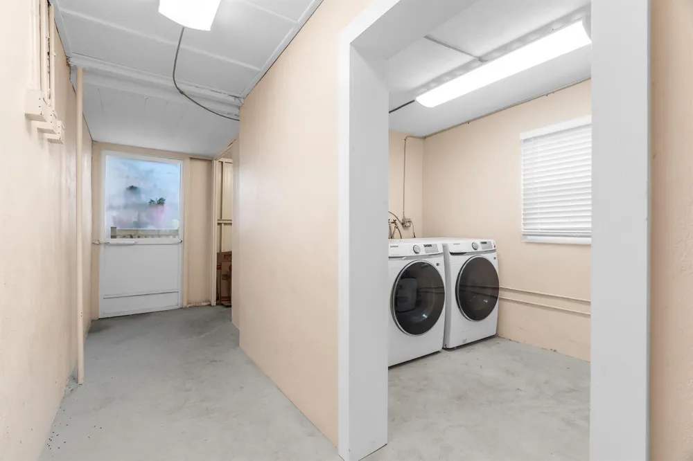3201 Alice Drive Palm Springs, FL 33461