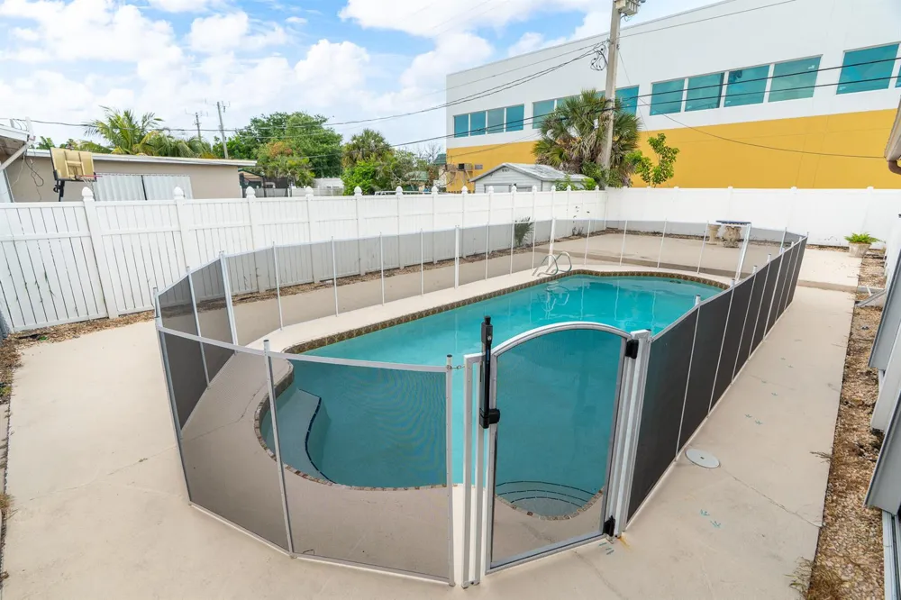 3201 Alice Drive Palm Springs, FL 33461