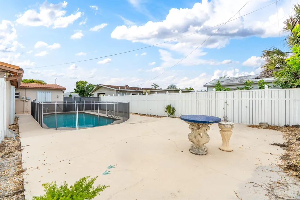 3201 Alice Drive Palm Springs, FL 33461