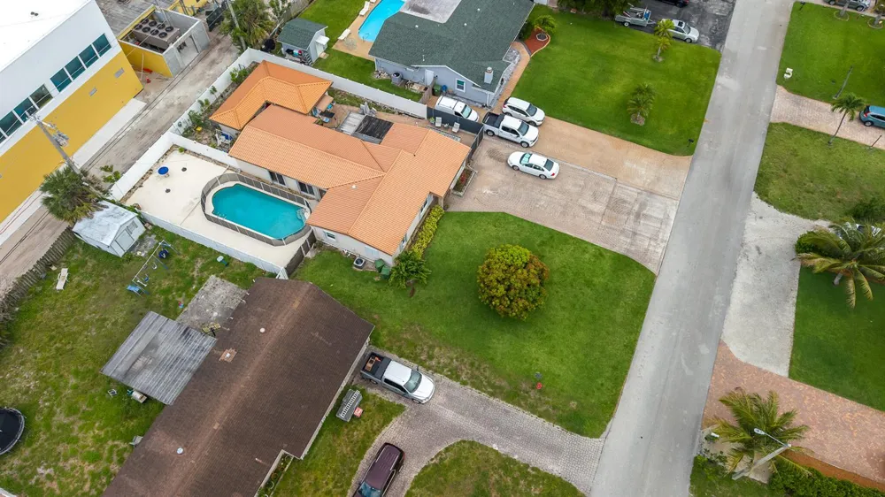 3201 Alice Drive Palm Springs, FL 33461