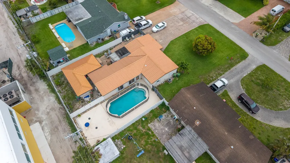3201 Alice Drive Palm Springs, FL 33461