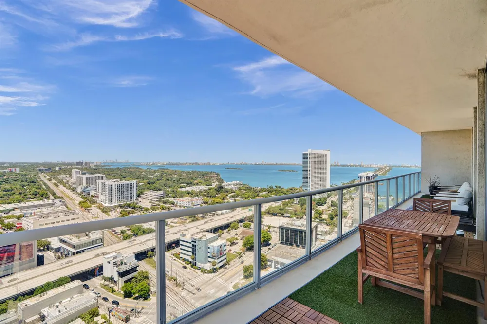 3470 E Coast Avenue #H2704 Miami, FL 33137