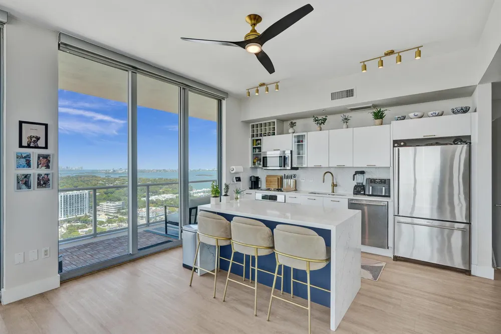 3470 E Coast Avenue #H2704 Miami, FL 33137