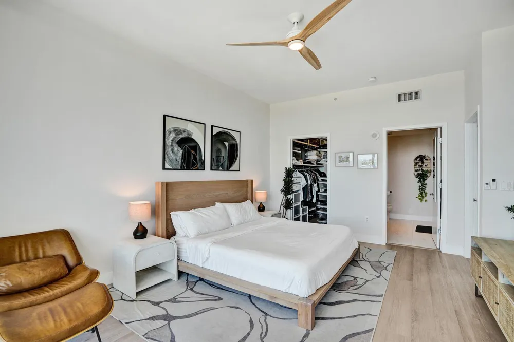 3470 E Coast Avenue #H2704 Miami, FL 33137