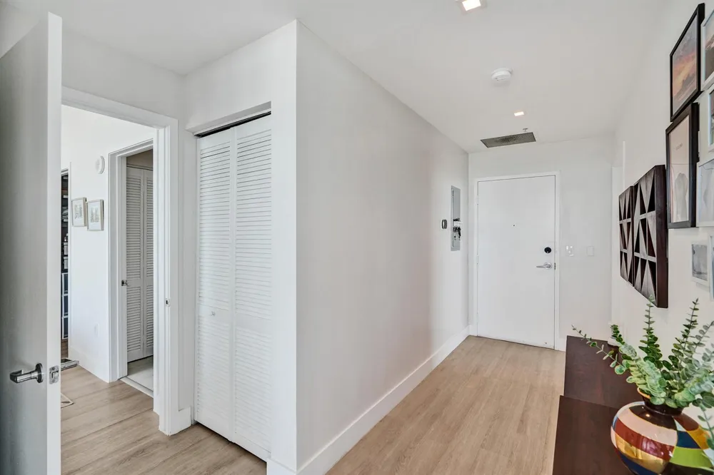 3470 E Coast Avenue #H2704 Miami, FL 33137