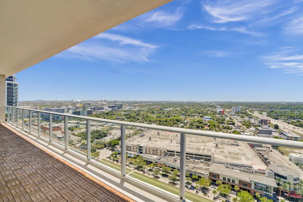 3470 E Coast Avenue #H2704 Miami, FL 33137
