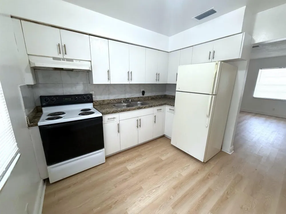 4130 NW 31st Terrace #1 Lauderdale Lakes, FL 33309