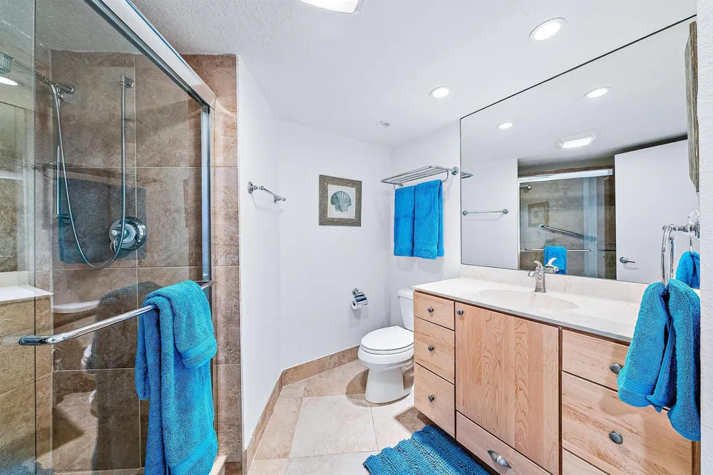 5420 Ocean Drive #305 Singer Island, FL 33404
