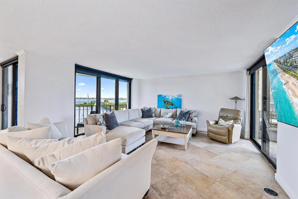 5420 Ocean Drive #305 Singer Island, FL 33404