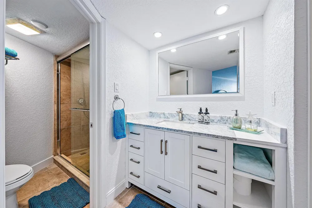 5420 Ocean Drive #305 Singer Island, FL 33404