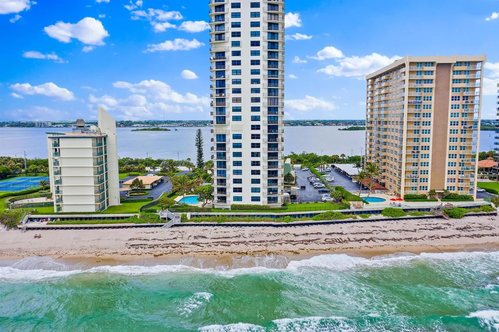 5420 Ocean Drive #305 Singer Island, FL 33404