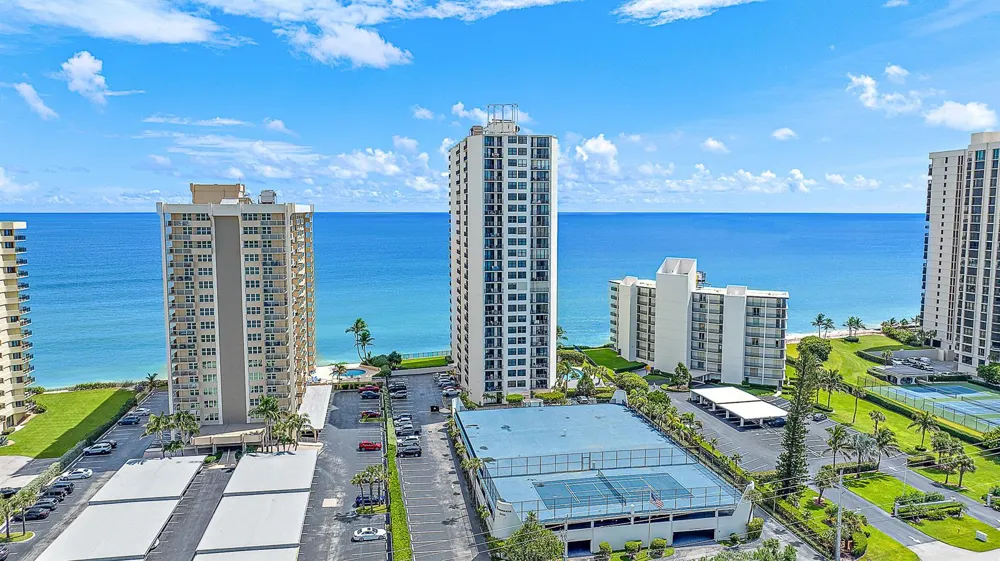 5420 Ocean Drive #305 Singer Island, FL 33404