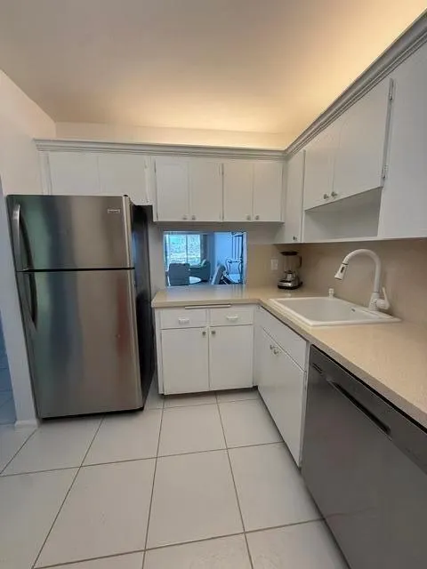 29 Yacht Club Drive #304 North Palm Beach, FL 33408