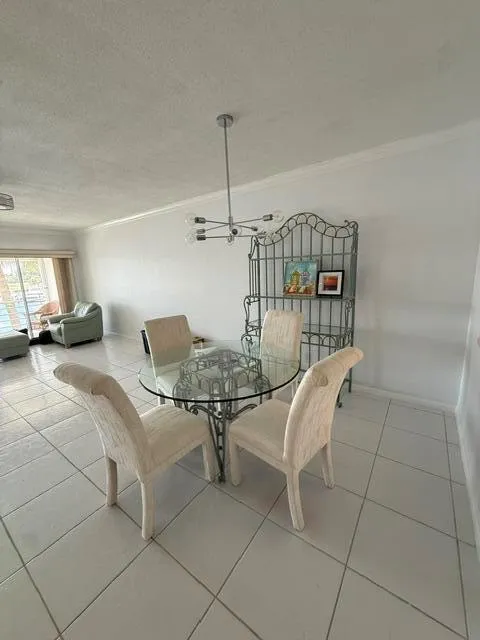 29 Yacht Club Drive #304 North Palm Beach, FL 33408