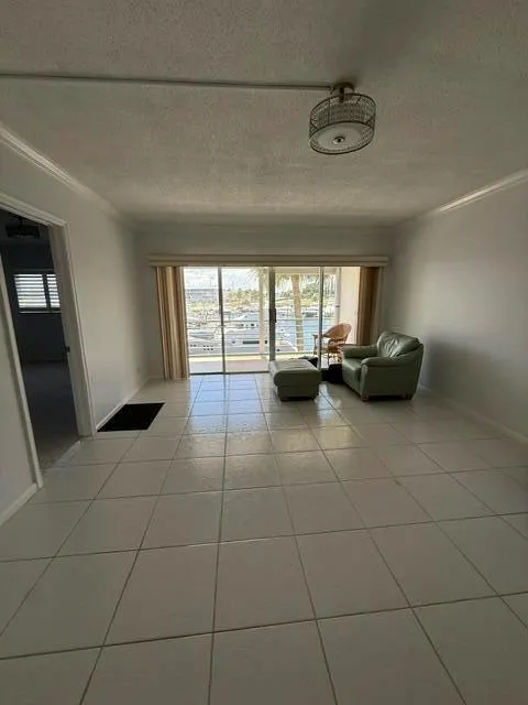 29 Yacht Club Drive #304 North Palm Beach, FL 33408