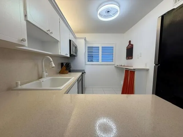 29 Yacht Club Drive #304 North Palm Beach, FL 33408